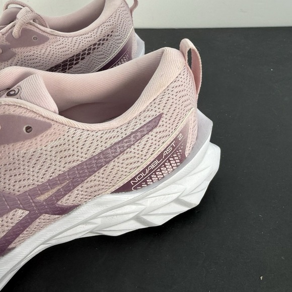 ASICS Novablast 2 Shoes Womens Size 6 Running Lightweight 1014A235 Sneakers Pink - Picture 3 of 16